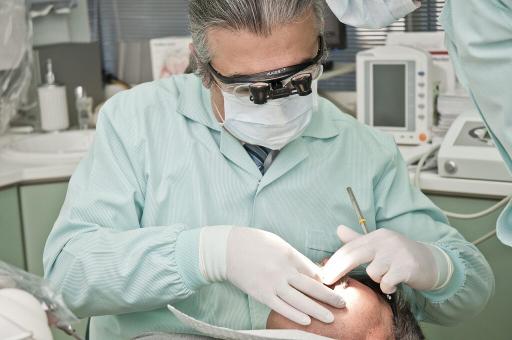 dentist-2530990_1280 High quality clinical chairs and stools - nurse at desk